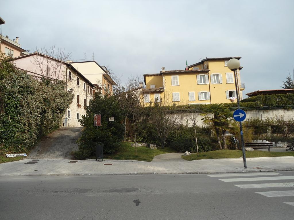 B&B Rosaspina Ασκόλι Πιτσένο Εξωτερικό φωτογραφία